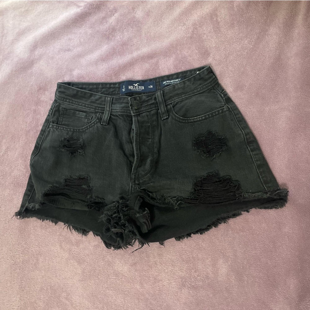 Hollister High-Rise Mom Short 3” size 3 W26